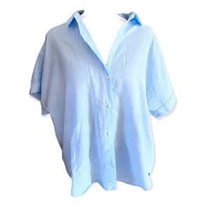 H&M blue collared button up shirt